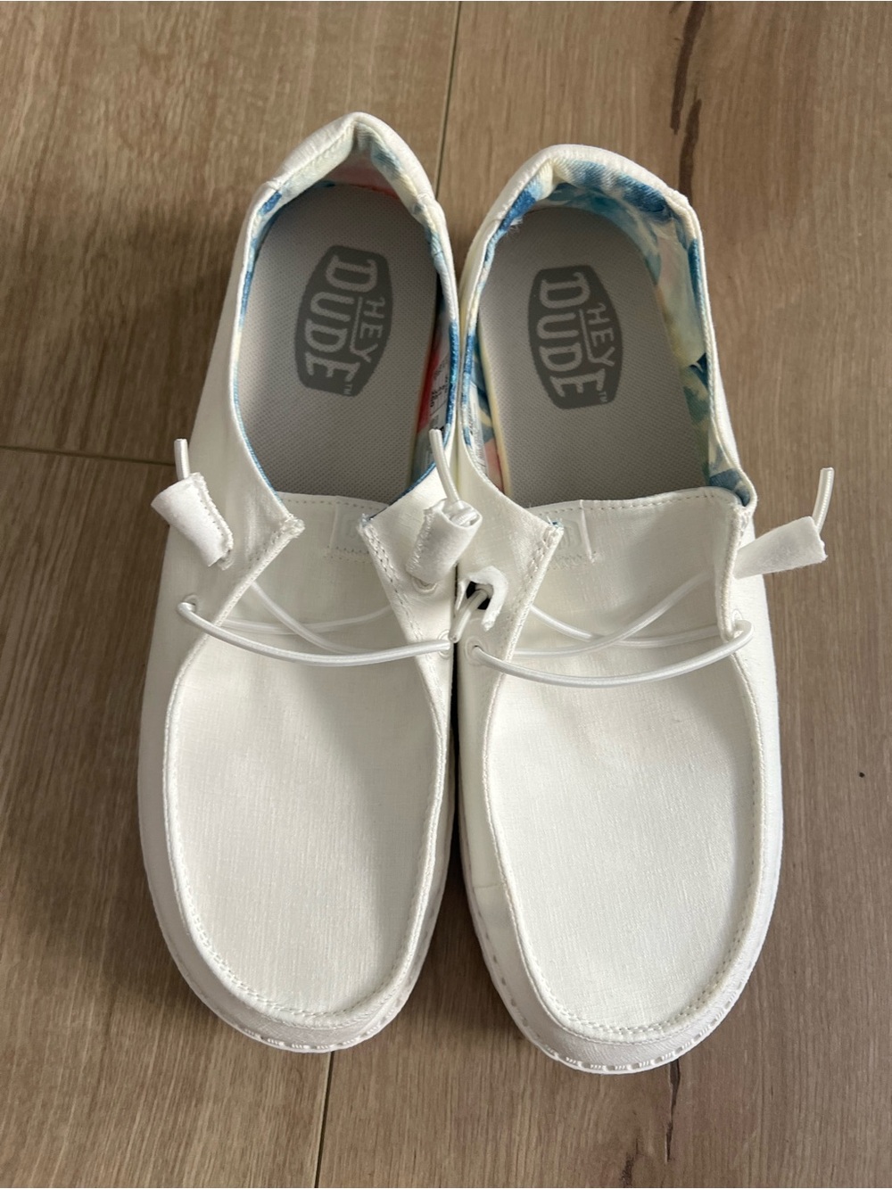 HEY DUDE Wendy white slip on shoes women's loafers Size 10